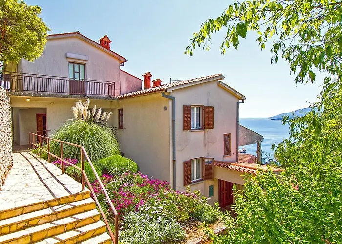 Apartments Rabac 981